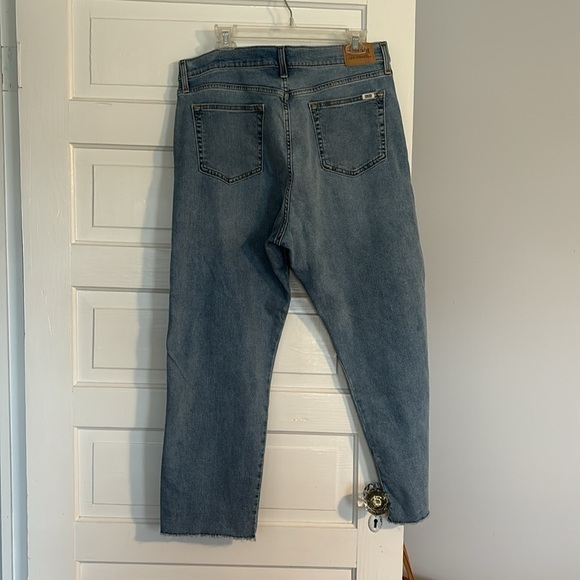 Levi’s Heritage High Rise Straight Jeans - Picture 4 of 6